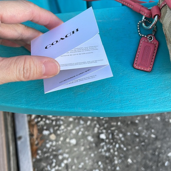 Coach wristlet - Picture 15 of 16